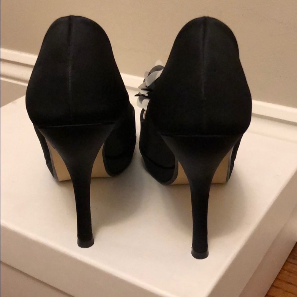 Caparros Heels - Picture 7 of 12